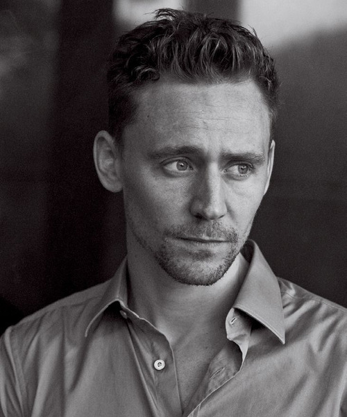 hiddles-kili-misha-in-a-starship:  wikatiepedia:  wikatiepedia:   have you ever noticed that one side of tom hiddleston’s face always looks really intense and strong and the other side always looks really innocent and sorrowful  [ABLE-BODIED AND ROBUST
