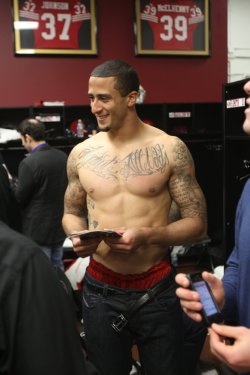 Colin Kaepernick is canvas for tattoo artist