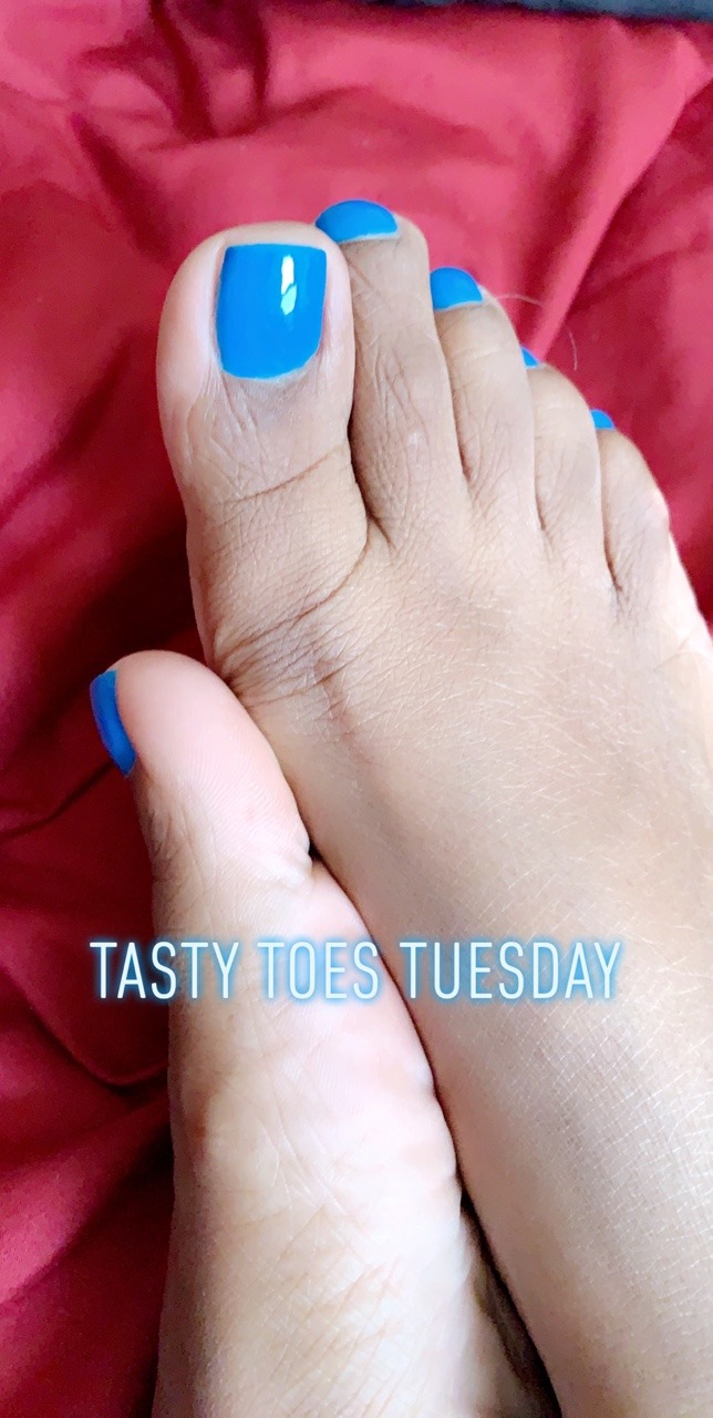 dismuthafocker:kinkysista6969: Toe Tasting Tuesday&hellip;..I was told they look