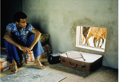 mpdrolet:  Still from Abderrahmane Sissako‘s Waiting for Happiness, 2002 