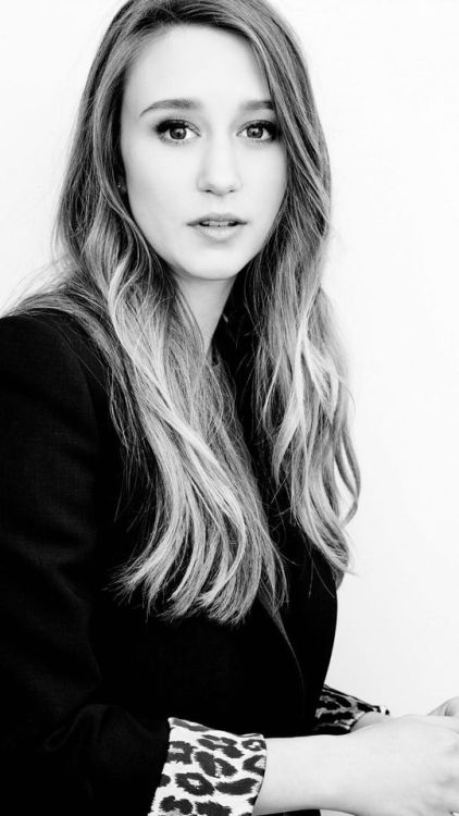 Black and white, Taissa Farmiga, actress, 720x1280 wallpaper @wallpapersmug : ift.tt/2FI4itB