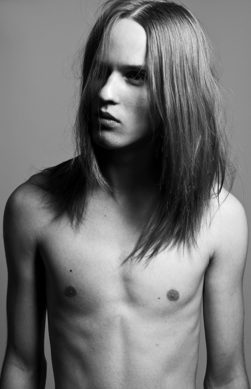 sean-clancy:  Kamil M. by Krzysztof Wyzynski 