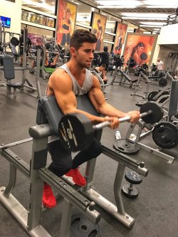 hotstudsdaily:  Jake Miller