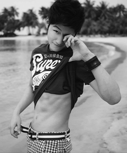 Monochrome Diamonds