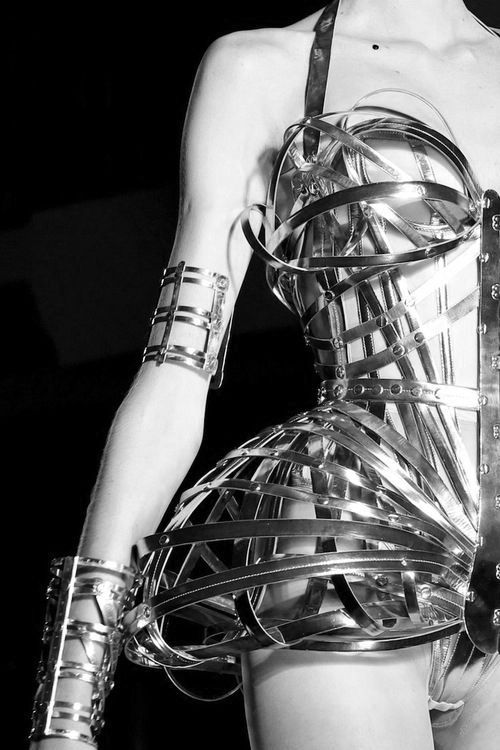 inblack-wetrust:  Jean Paul Gaultier runway details 