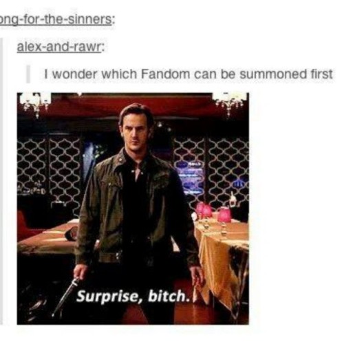 jiericho:  How Supernatural fandom takes over tumblr posts with relevant gifs PART 2