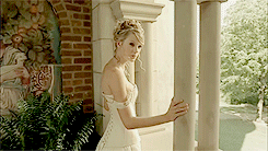 haleysjscotts:  Taylor Swift + Music Videos through out the eras