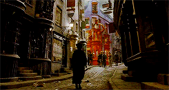  Harry Potter meme ♦ four locations [&frac34;] : Diagon Alley Harry wished