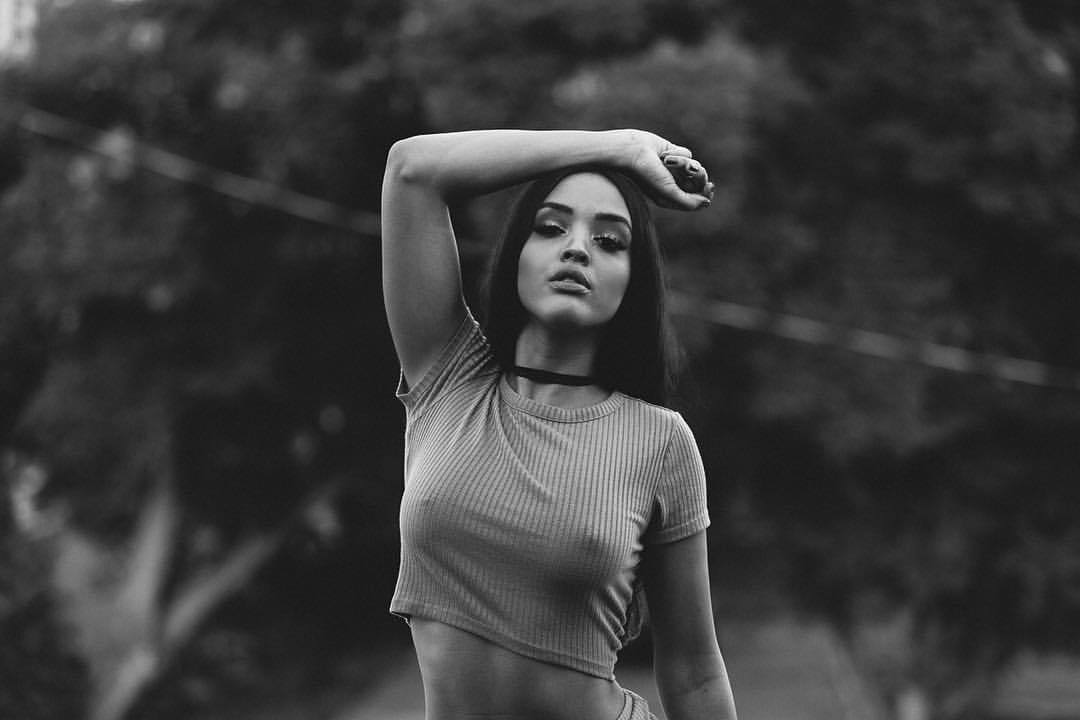 izabelaguedes:  🙋🏽 (em Los Angeles, California)
