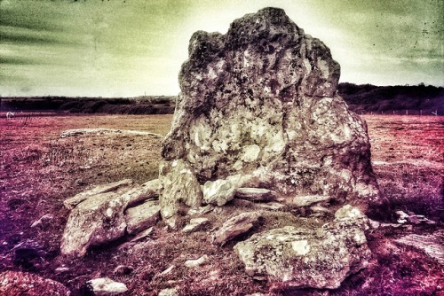 Trearddur Dolmen (Coetan Arthur) Burial Chamber, Anglesey, North Wales, 21.7.18.