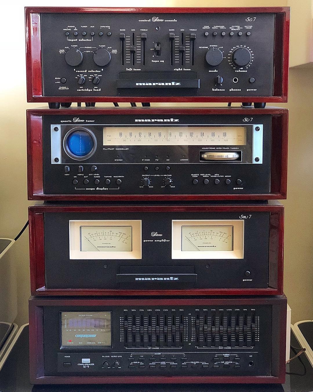 heygingergirl:  vintageaudiolove:  Marantz  That is art. 