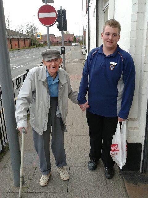 buzzfeed:  18-year-old Christian Trouesdale, a stock assistant at Aldi in Horwich, Greater Manchester, helped 95-year-old Bob Molloy to get home. The photo of the two of them went viral after being shared on Facebook. Read more.