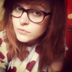 shadowslikestatues:  Finally got new glasses (my face is so small they are from the children’s range) 