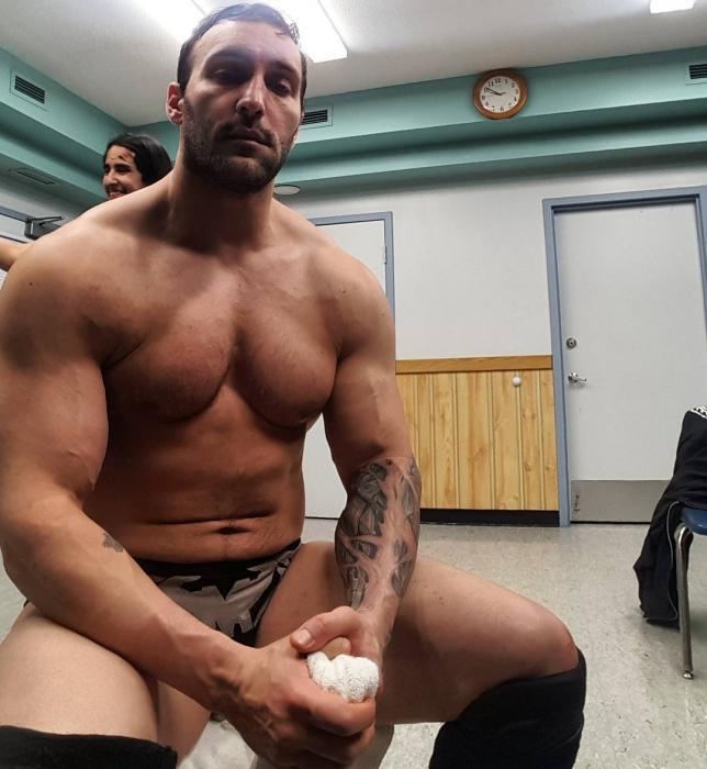 rwfan11:  Chris Masters(credit&gt; ice cole lover &gt; Via &gt;JUB.com)