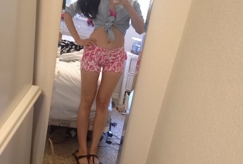 on-her-knees-to-please:  Pool dayyyy!