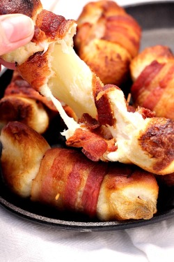 guardians-of-the-food:  Bacon Wrapped Cheese