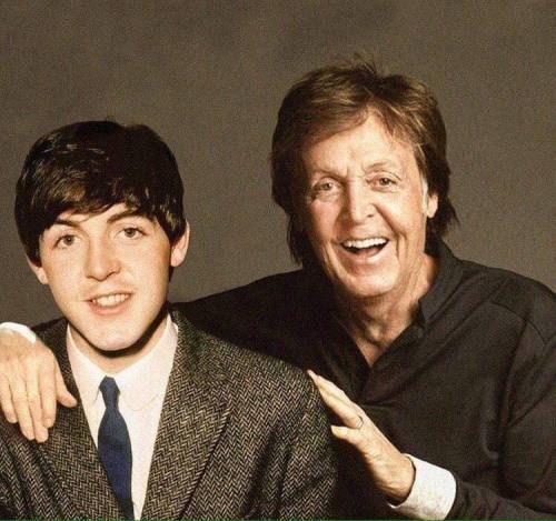 2manymind:  delightedobserverintraining:  roadies-mystery-tour:  chocolateharmonyperson:  awesome!   🎵🙌🎵  💖  Legends 🔥 