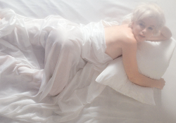 missmonroes:   Marilyn Monroe photographed by Douglas Kirkland, 1961.  