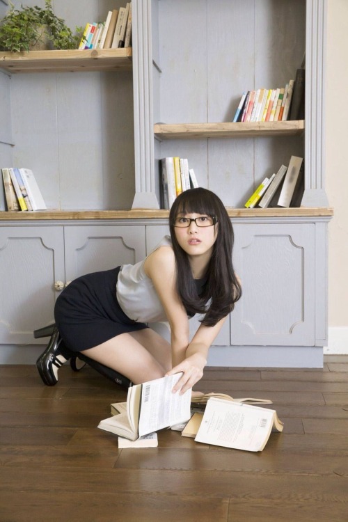 Clumsy Sensei - Matsui Rena (松井玲奈)