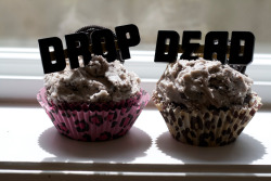 dropdeadclothing:  Apparently somewhere in the World, June 19th is national ‘eat an Oreo’ day. We’re not going to argue with that, so here’s a throwback to Koko’s  Vegan Oreo Cupcake recipe.