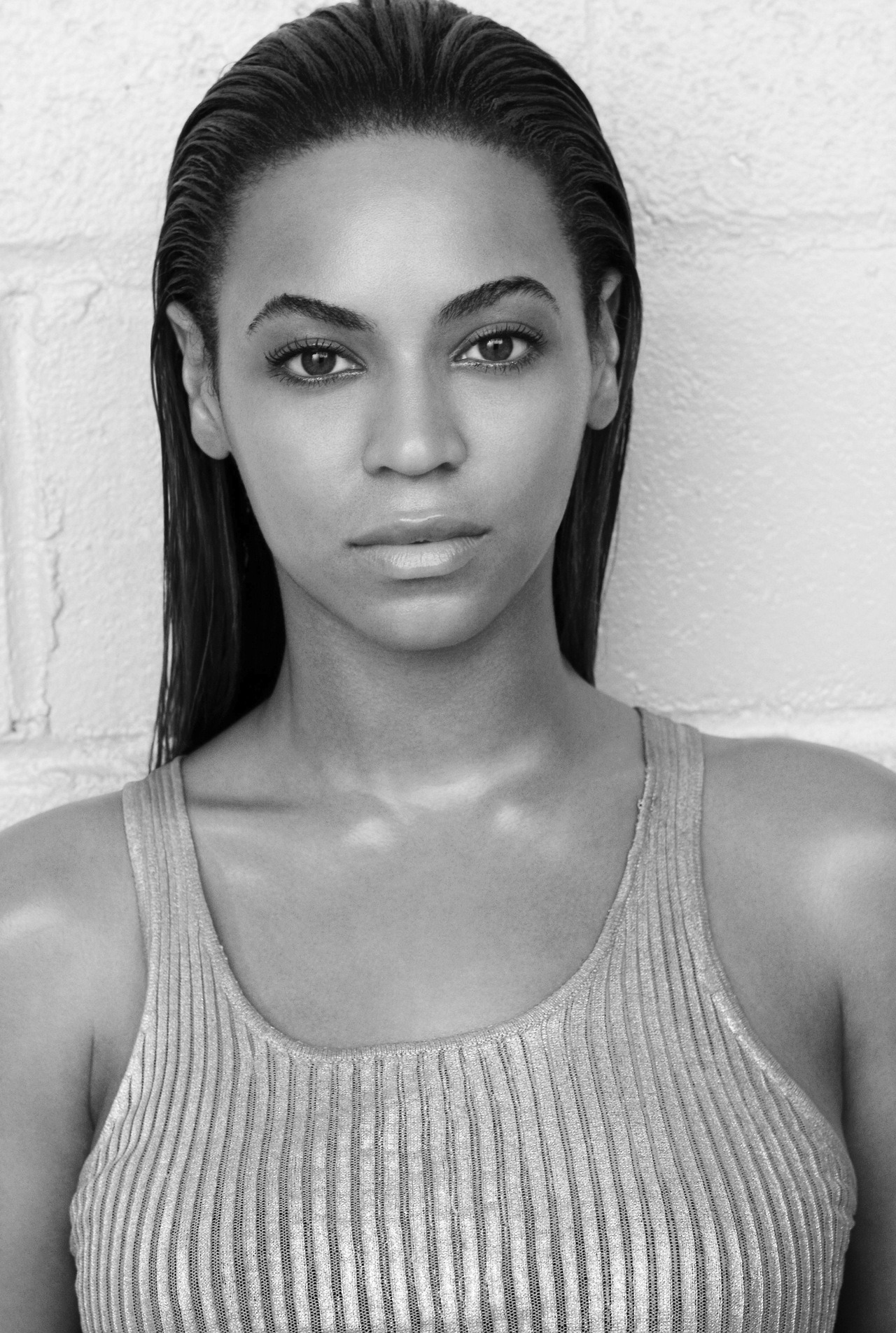 curtienfashion:  confessionsofanaddictt:  my fave is stunning.   same^