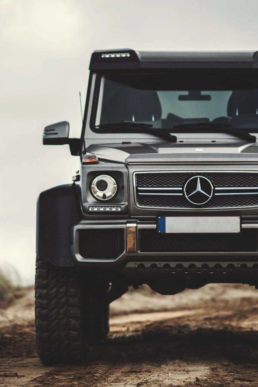 artoftheautomobile:  Mercedes-Benz G63 AMG 6x6 via Sarah Hongerloot