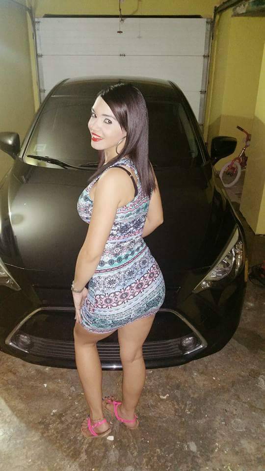 chapiadoradepuertorico:  Ella es de juncos PR