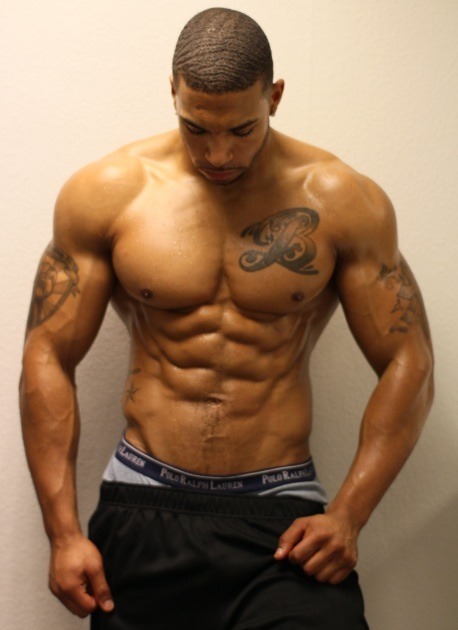 lovedirty:  Now here’s a whole lot of man