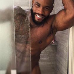 black-mens-skin:  The archive:http://black-mens-skin.tumblr.com/archive