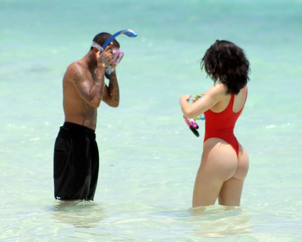 heathenhole:  Kylie Jenner… sweet. 