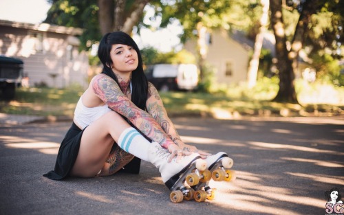 sglovexxx:  Radeo Suicide 