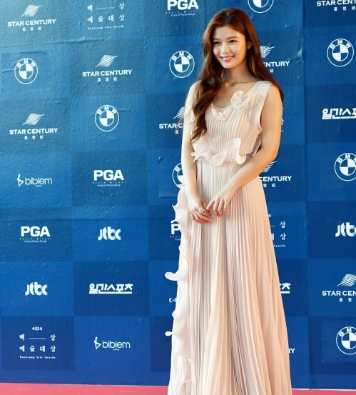 KIM YOO-JUNG at the Baeksang Arts Awards 2017