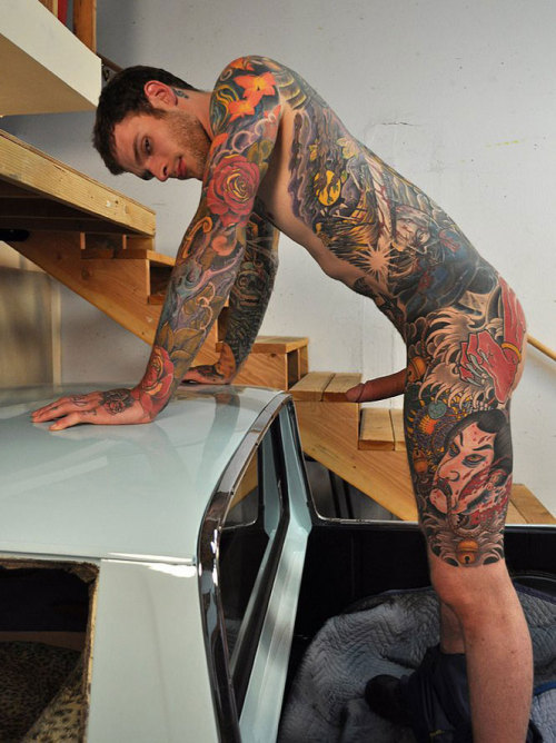 randydave69:evanbigdick:Reblogging each blog I follow:furves  FOLLOW:✳️🍆🐎🍌EvanBigDick🍌🐎🍆✳️  Tatted beauty!