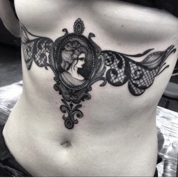 tattoosandswag:  Instagram: @kellyviolence