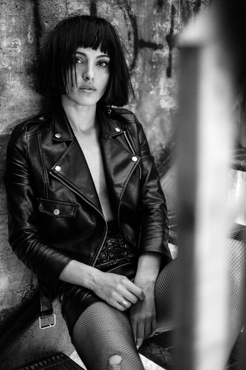 albertobuzzanca:  Adriana Donica 2016 