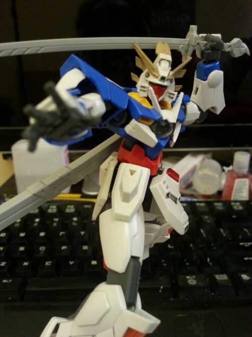 gunplagang:There! After some refinement I’m finally happy with the result of my kitbashing! I’m abso