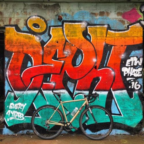 vynlbikes:Want cantis on your CX bike? Sure, we won’t say we canti - just let us know at checkout. h