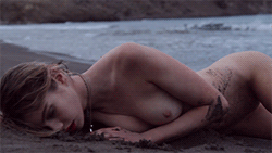 dailystellamaxwell:  Stella Maxwell, La Playita - A Short Film [x]   