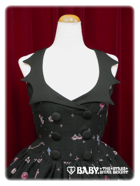 lolitahime:  Guilty Meltin’ Sweets Town JSK II in Black x BlackAlso available in