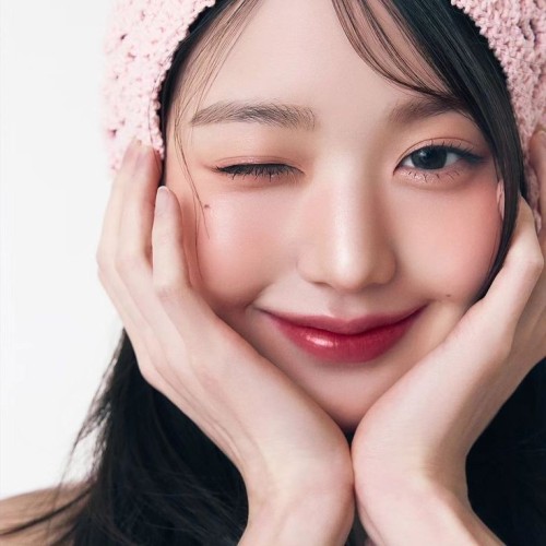 ✧˚. 𓂅 . ˙ 𝓨𝗈𝗎𝗇𝗀 & 𝓑𝖾𝖺𝗎𝗍𝗂𝖿𝗎𝗅 ˙ . 𖥻 . ˚✧
