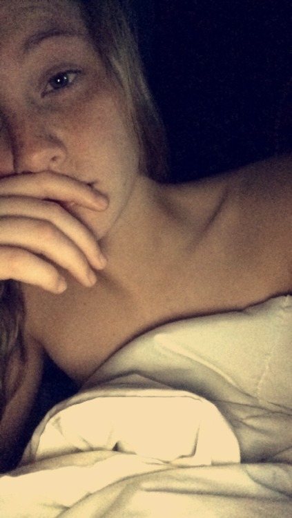 failingconstellations:  0bvi0uslygay:  Every night when I wake up I need you to get back to sleep.  in love w u