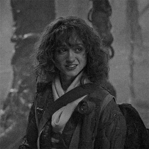 NANCY WHEELER In Stranger Things 4x09: “The Piggyback”
