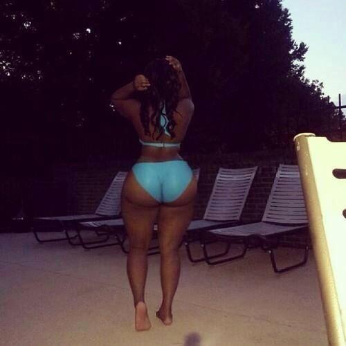 bbwbounty:  Big booty at the pool come take a look at my personals gallery