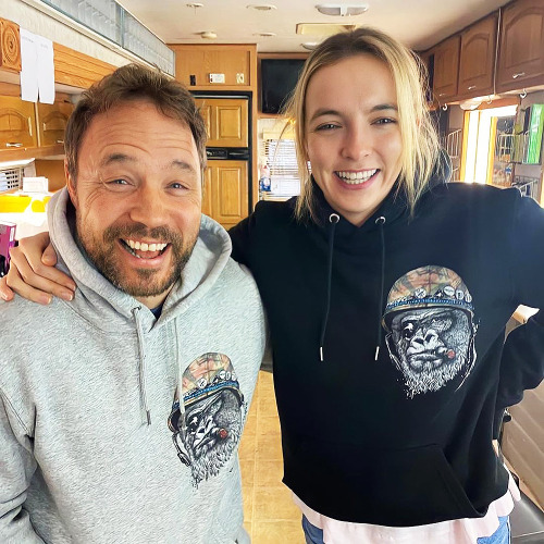 dailycomer​:[NEW] | Jodie Comer and Stephen Graham on the set of HELP⤷  : @rumknuckles | IG