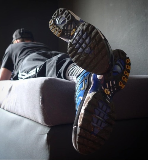 dailysneax: Chilling at home … . . #tns #niketns #niketn #airmaxplus #niketuned #sneakerhead 