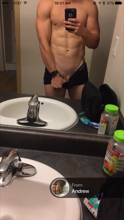 Sex straightbaitedmen: Andrew, 23 from Minneapolis, pictures