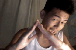 ratchard:  I TRIED TO DO THE ARTPOP HANDS SHUT UP OKAY