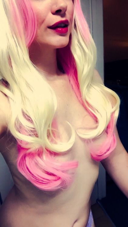 sultrysinns:  Cute things are cute. Thank you Amazon Wishlist givers xox  Tinyurl.com/SinsWishList 
