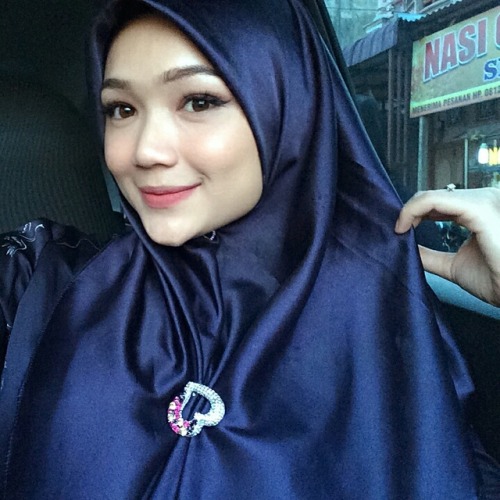 lelakisejati888: kakijilatapasaja:  selepasbertudung:  originalandcopyori:  originalandcopyori:  ori