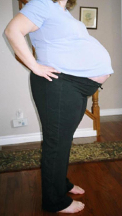 XXX childbirthwoman:  37 weeks!  Happy Mother’s photo